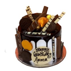 Oreo KitKat Topping Choco Vanilla Cake  - 2 lbs Oreo KitKat Topping Choco Vanilla Cake  - 2 lbs