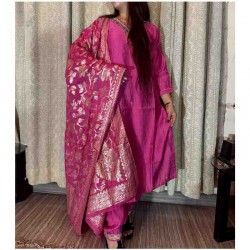 Pink Kurta Set with Brocade Dupatta