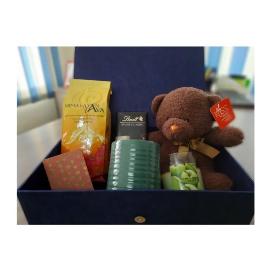 Brews and Snuggles Hamper 